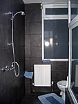 Sprchov� kout a WC